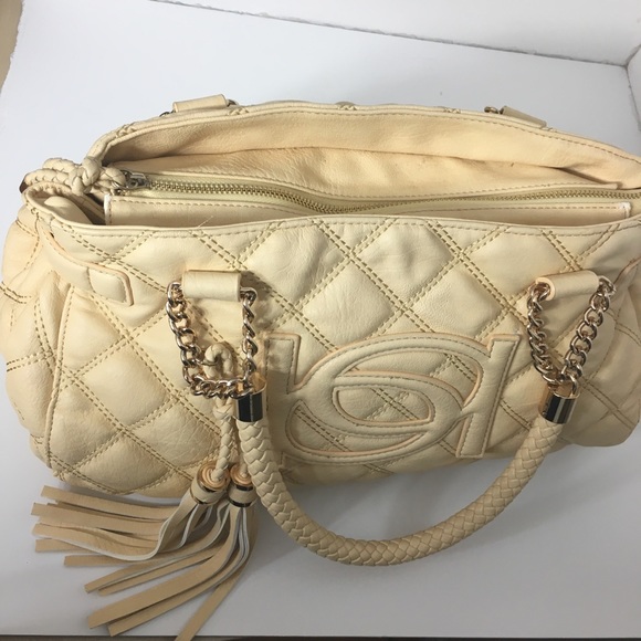 Bebe “Catherine” Butter Yellow Quilted Bag - Picture 9 of 16